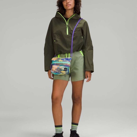 Lululemon Multi-Pocket Cargo High-Rise Hiking Short in Laurel Green - Picture 4 of 7